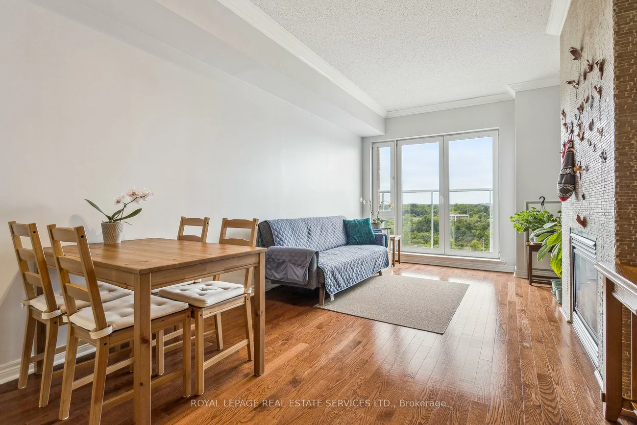 40, Old Mill, 1014 - QE Queen Elizabeth, Oakville
