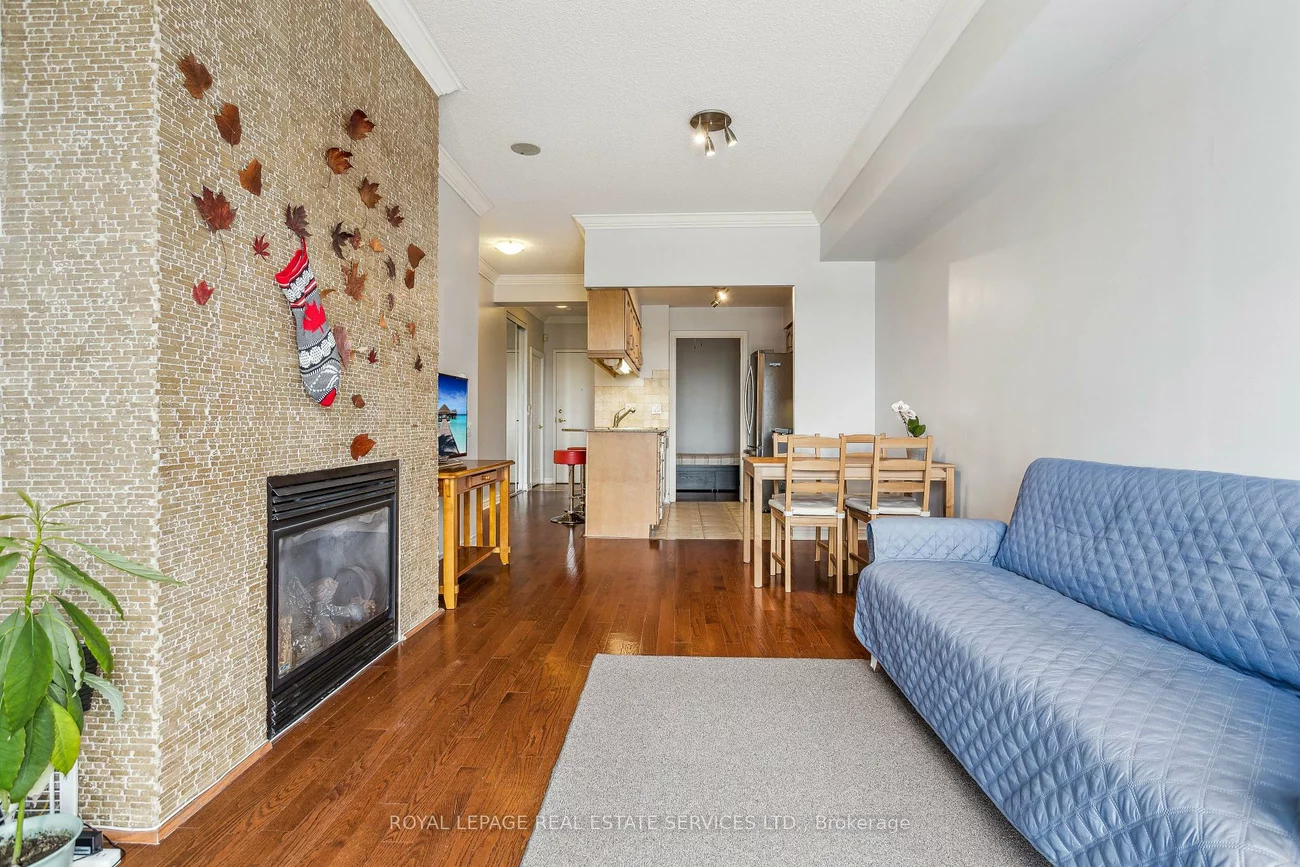 40, Old Mill, 1014 - QE Queen Elizabeth, Oakville