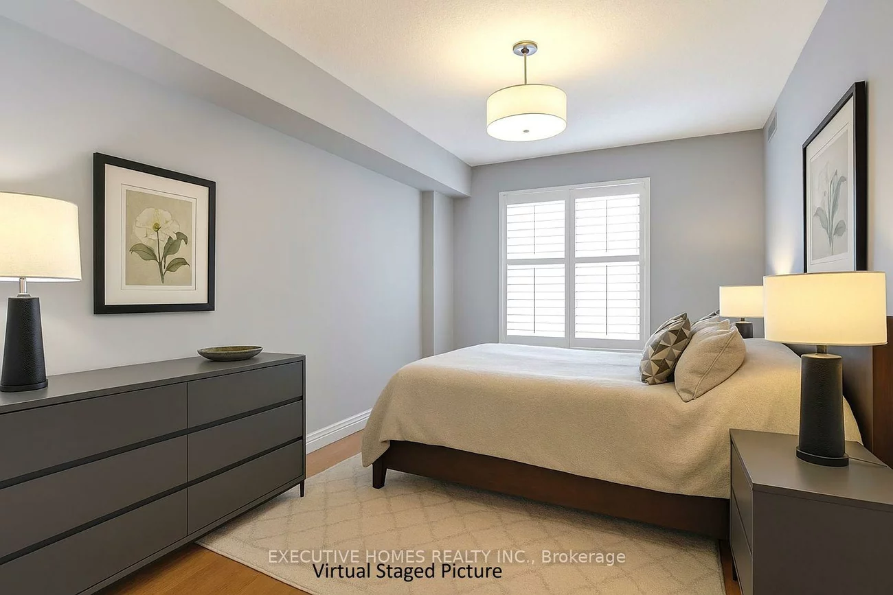40, Old Mill, 1014 - QE Queen Elizabeth, Oakville