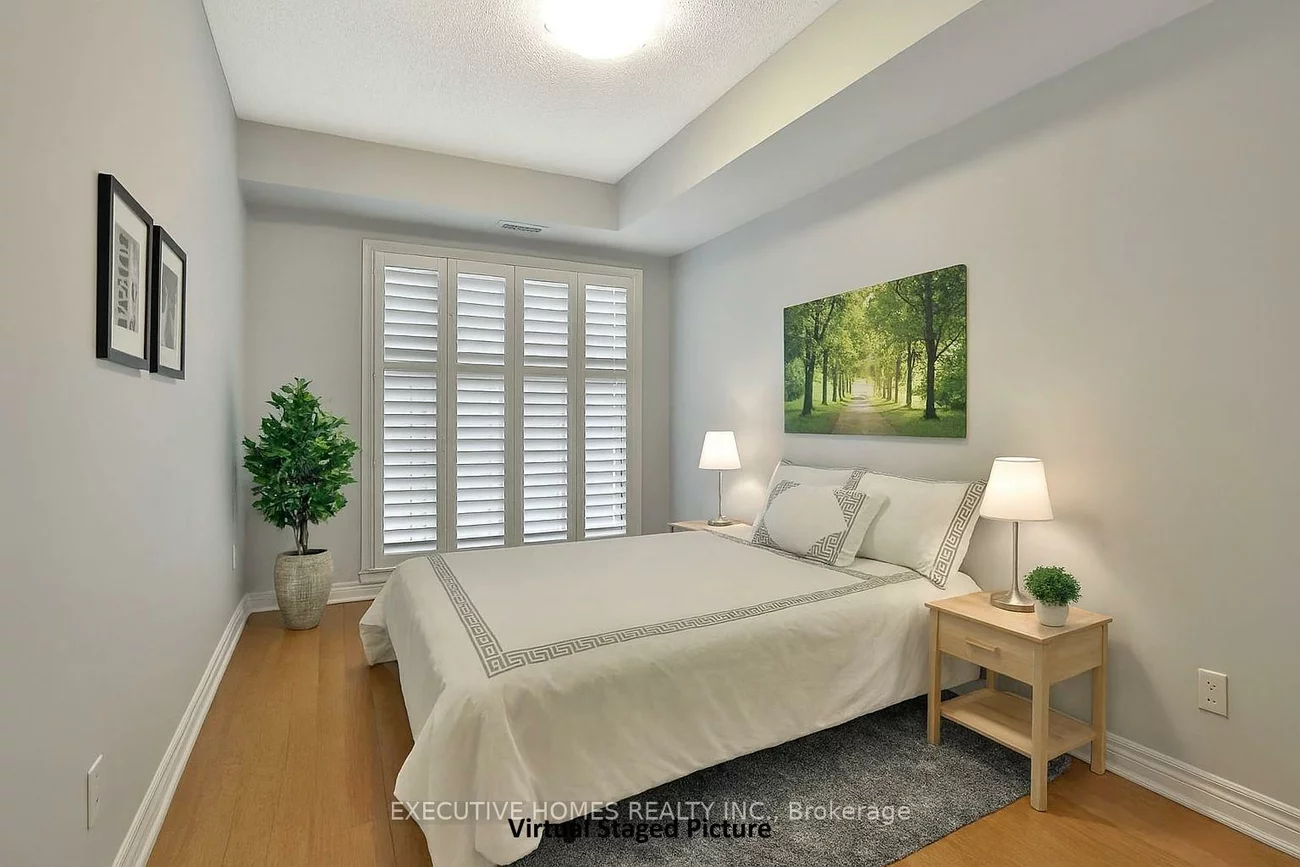 40, Old Mill, 1014 - QE Queen Elizabeth, Oakville