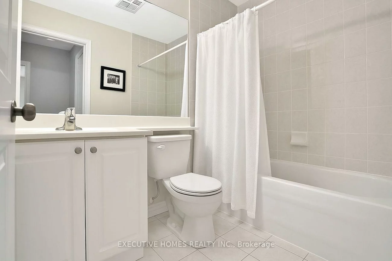 40, Old Mill, 1014 - QE Queen Elizabeth, Oakville