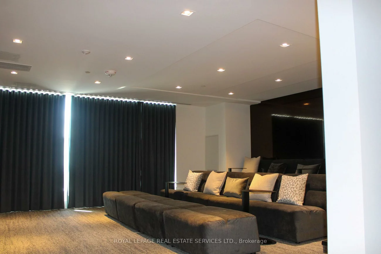 2489, Taunton, 1015 - RO River Oaks, Oakville