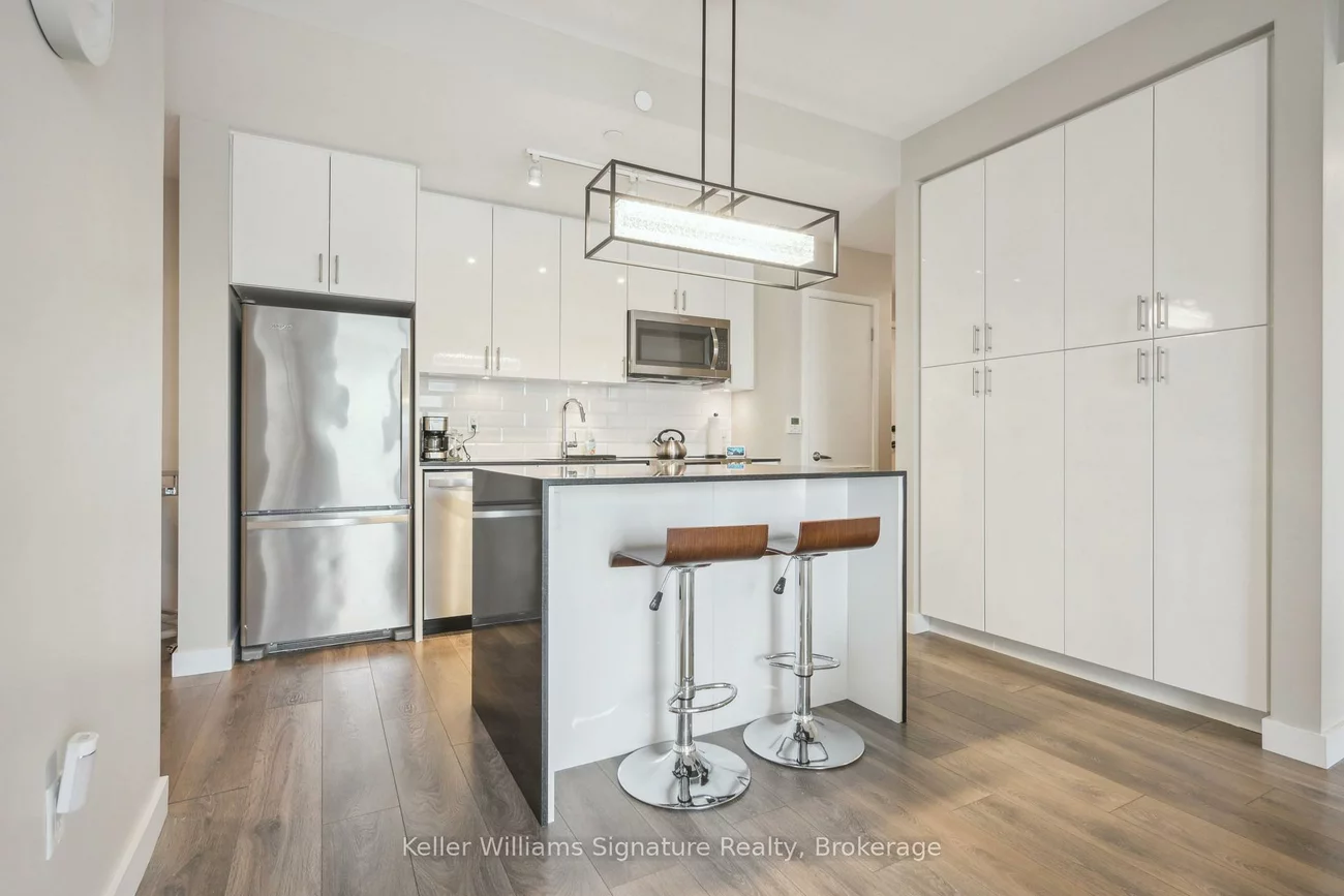 168, Sabina, 1008 - GO Glenorchy, Oakville