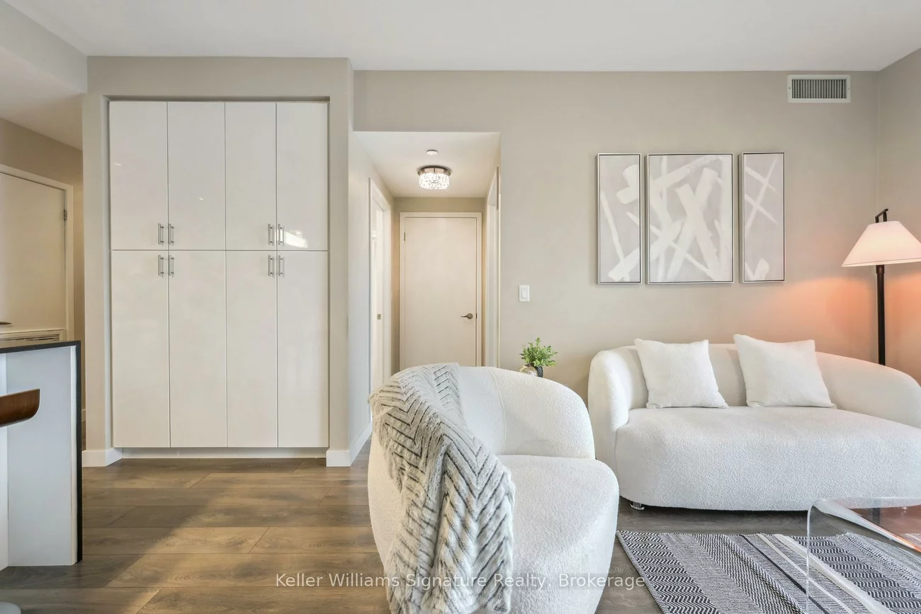 168, Sabina, 1008 - GO Glenorchy, Oakville