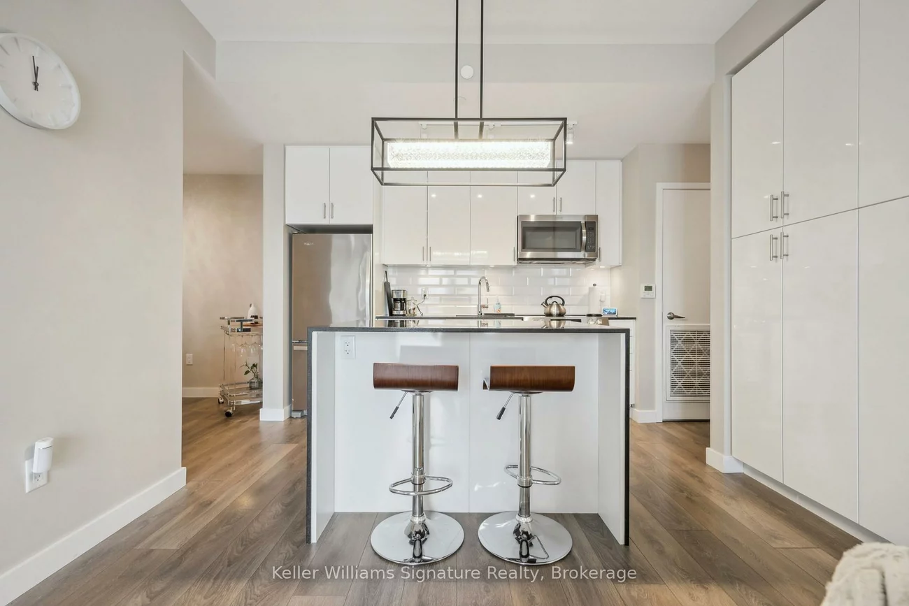 168, Sabina, 1008 - GO Glenorchy, Oakville