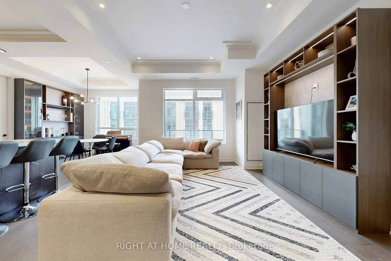 123, Maurice, 1002 - CO Central, Oakville