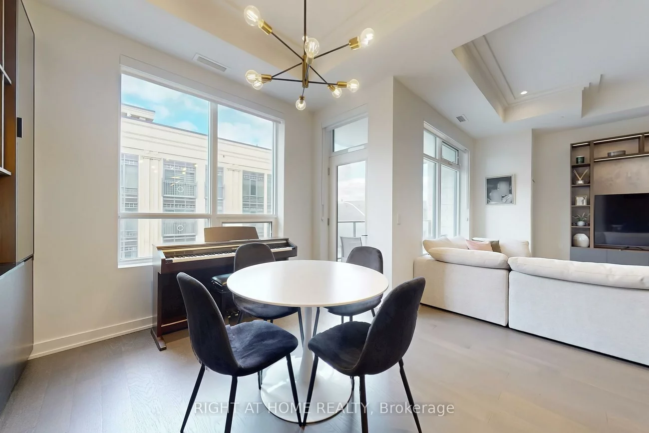 123, Maurice, 1002 - CO Central, Oakville