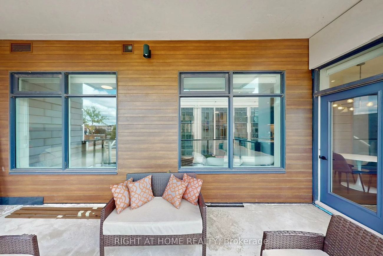 123, Maurice, 1002 - CO Central, Oakville