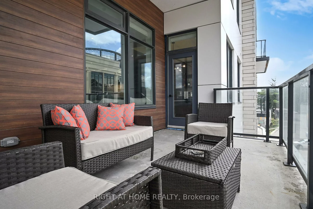 123, Maurice, 1002 - CO Central, Oakville