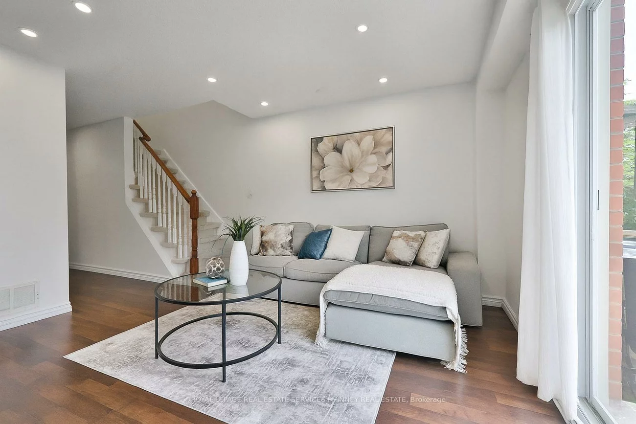 1580, Reeves, 1007 - GA Glen Abbey, Oakville
