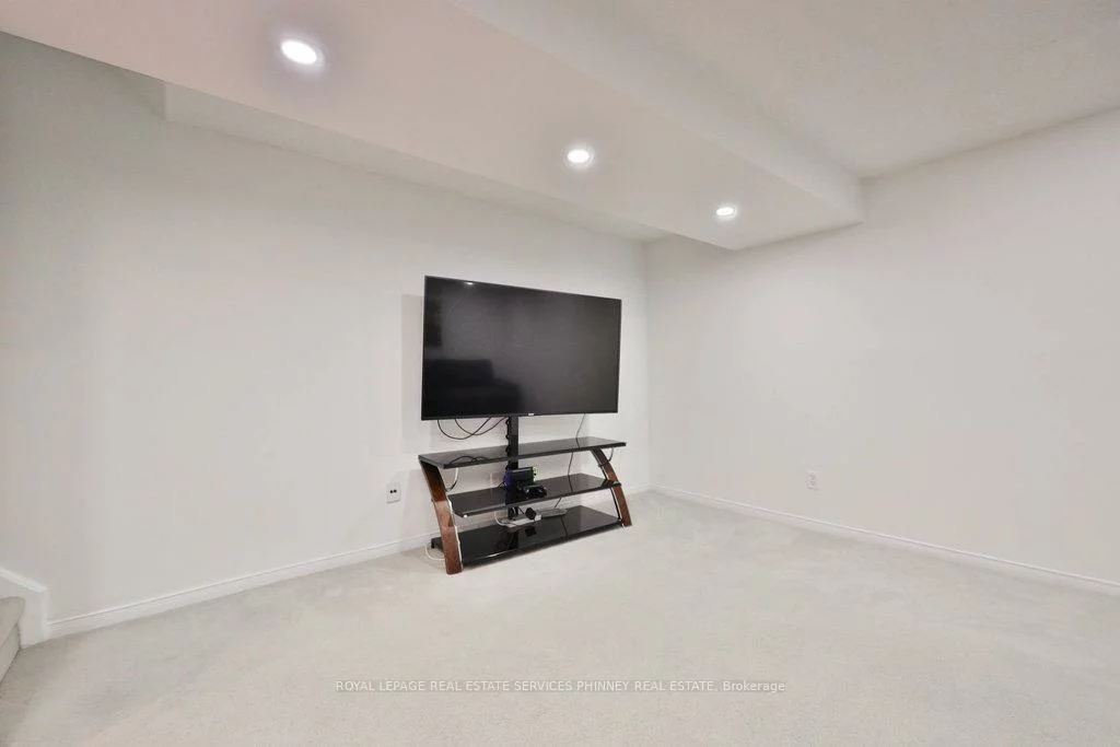 1580, Reeves, 1007 - GA Glen Abbey, Oakville