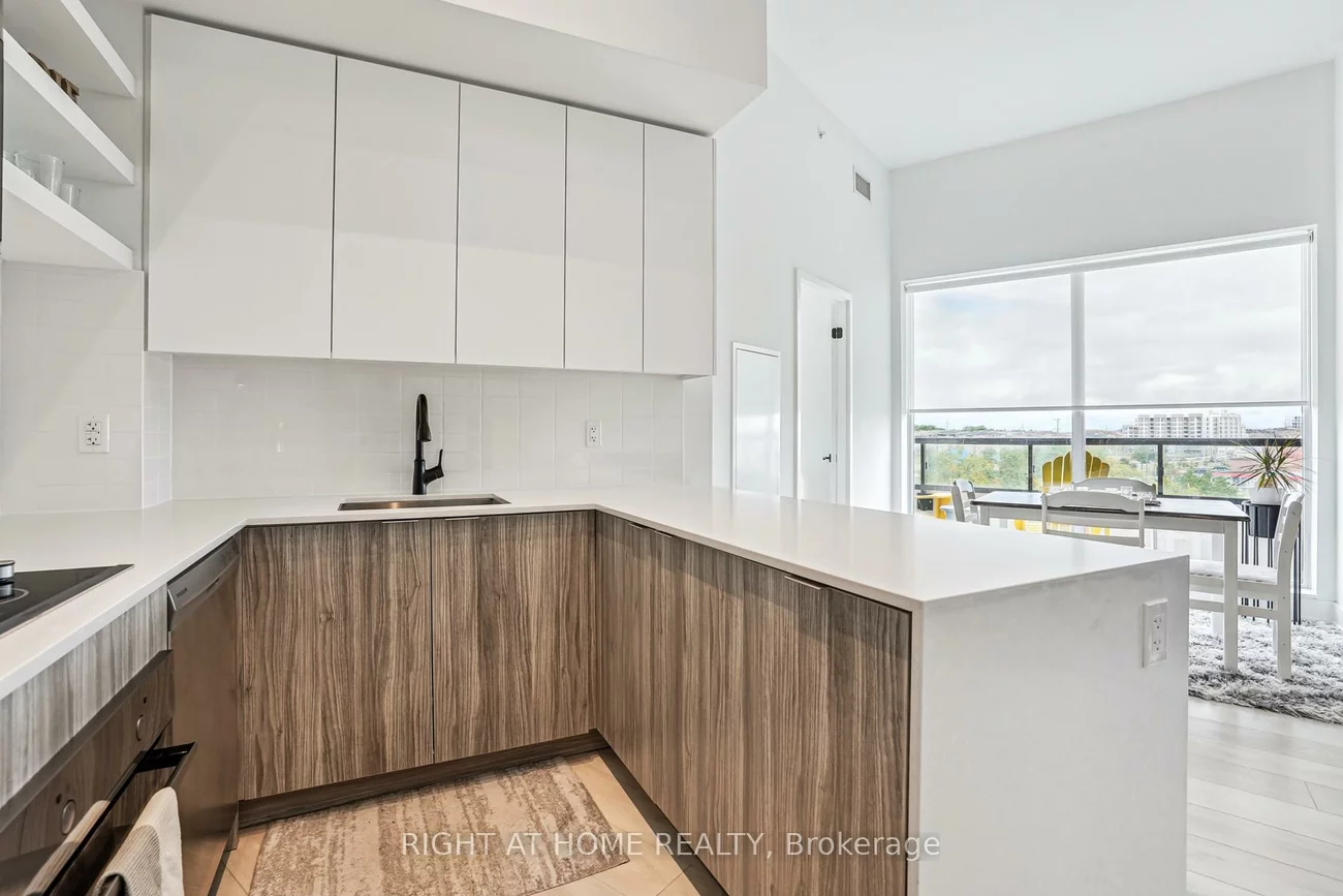 2485, Taunton, 1015 - RO River Oaks, Oakville