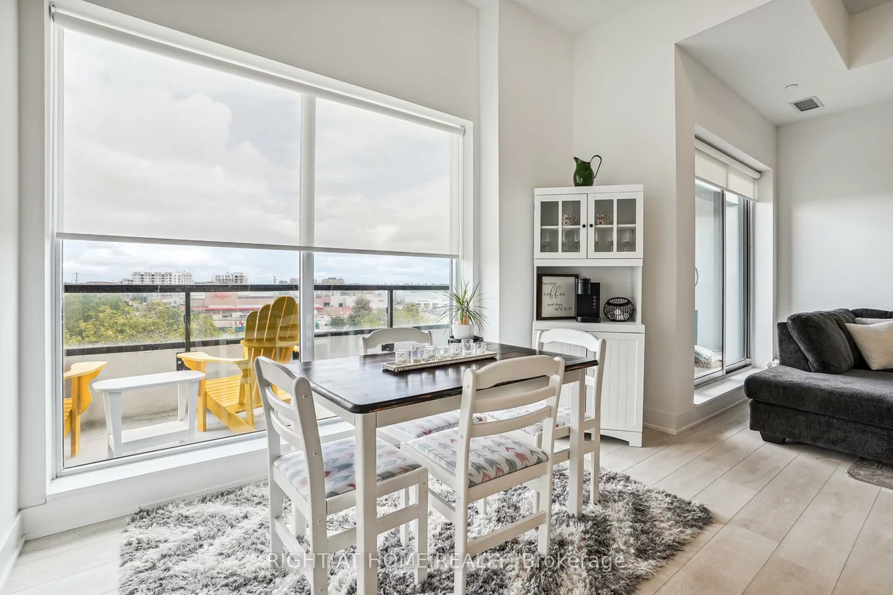 2485, Taunton, 1015 - RO River Oaks, Oakville