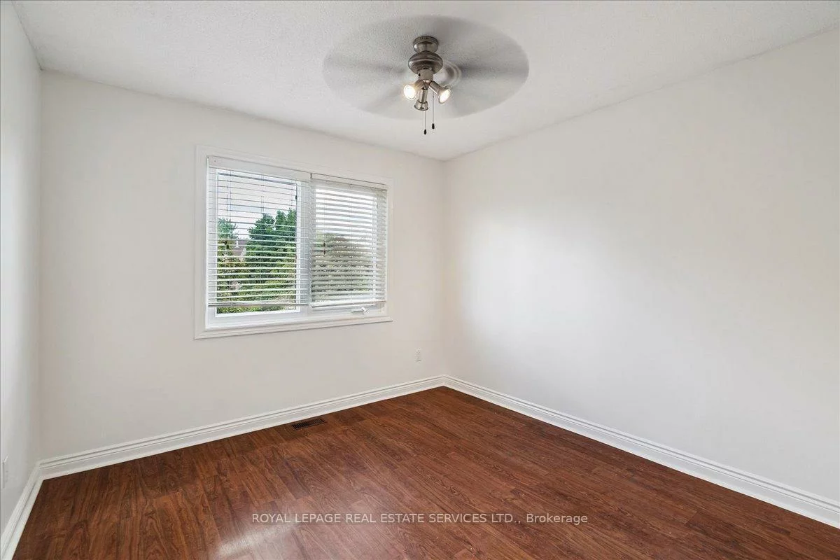 1100, Queens, 1003 - CP College Park, Oakville