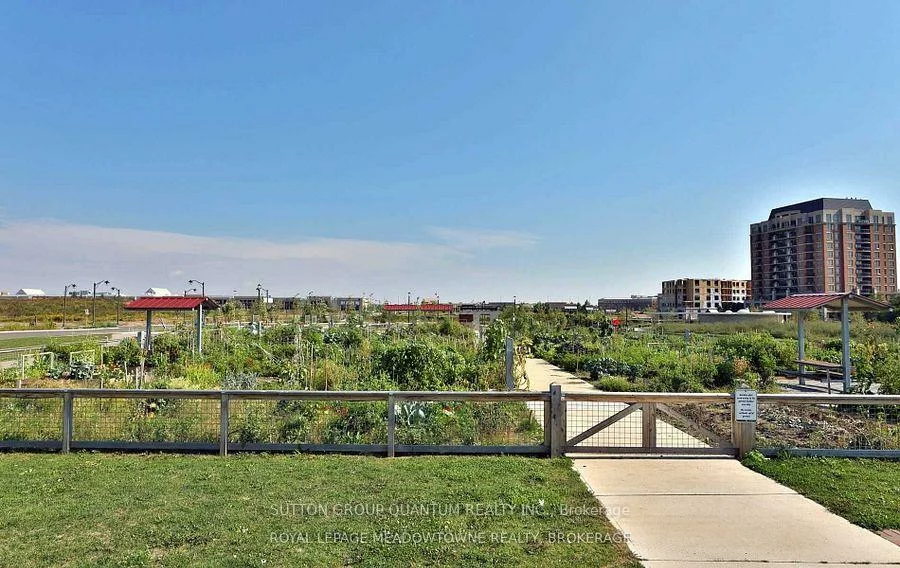 47, HAYS, 1015 - RO River Oaks, Oakville