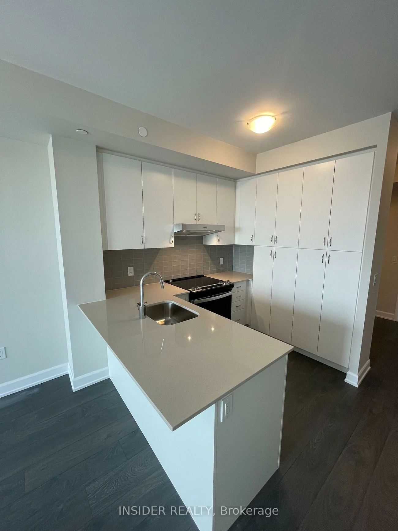 3200, William Coltson, 1040 - OA Rural Oakville, Oakville