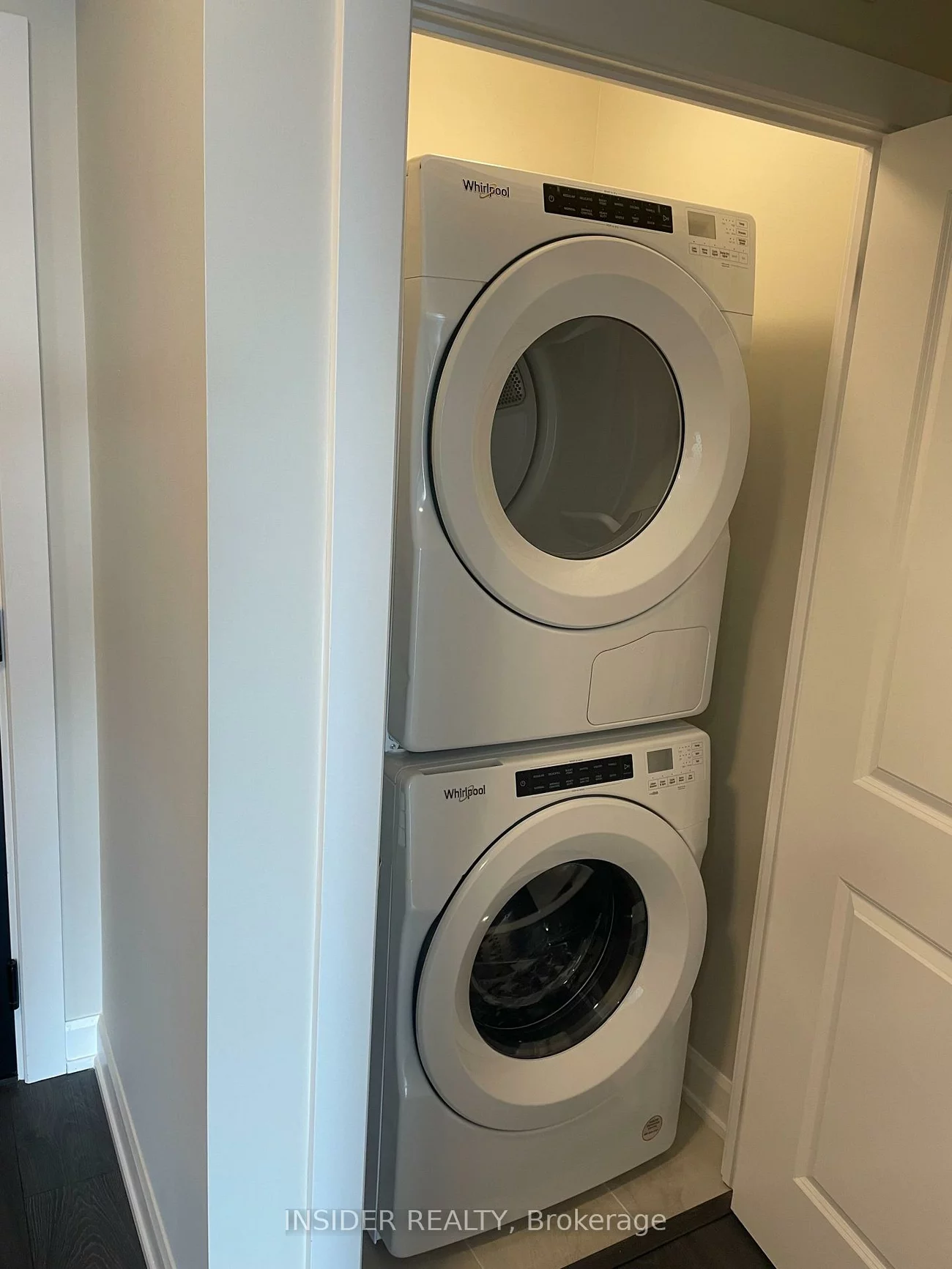 3200, William Coltson, 1040 - OA Rural Oakville, Oakville