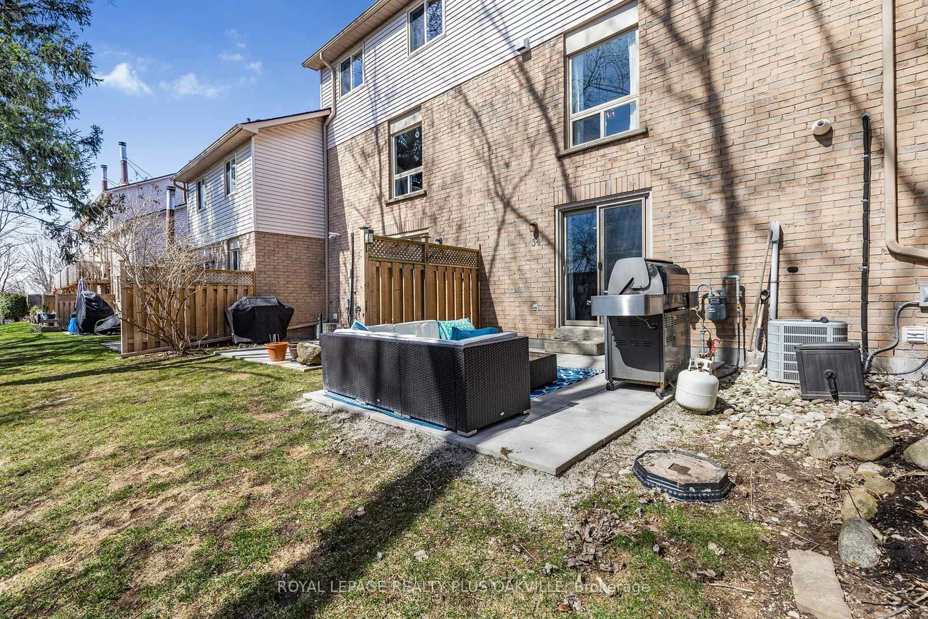 2272, Mowat, 1015 - RO River Oaks, Oakville