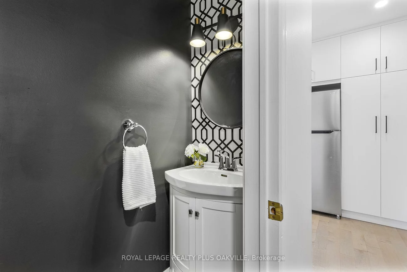 2272, Mowat, 1015 - RO River Oaks, Oakville