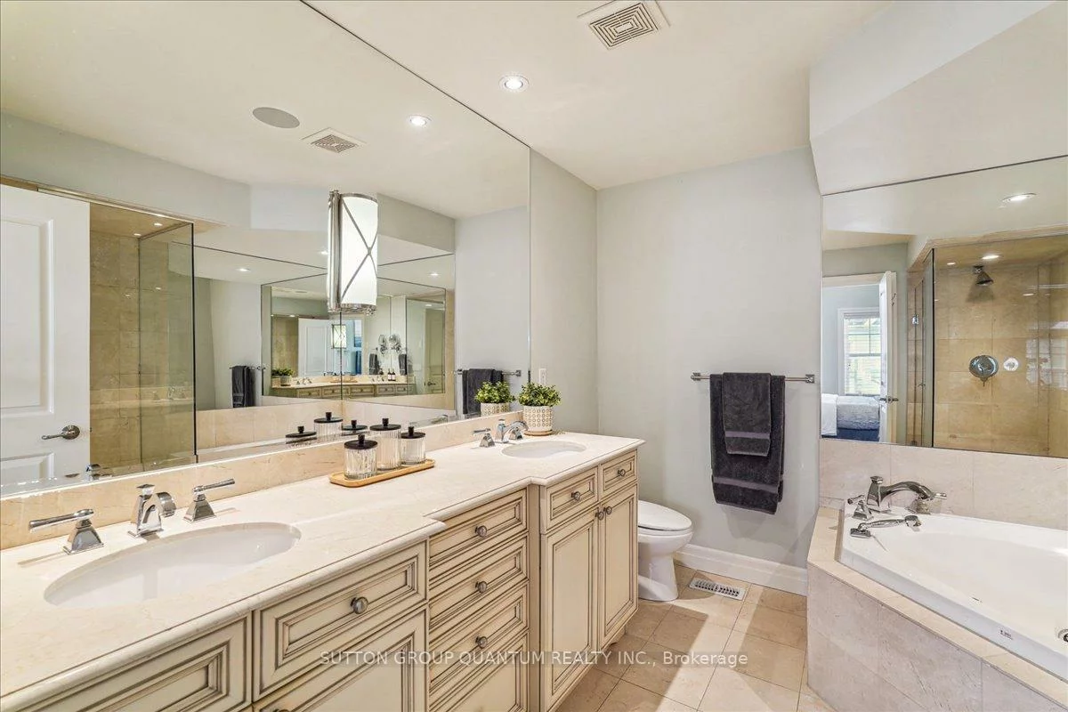 2378, Marine, 1001 - BR Bronte, Oakville