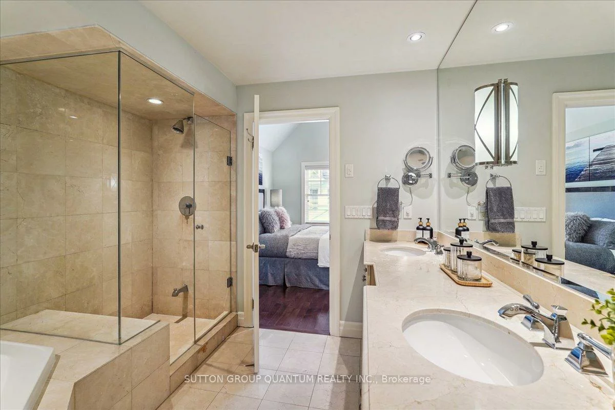 2378, Marine, 1001 - BR Bronte, Oakville