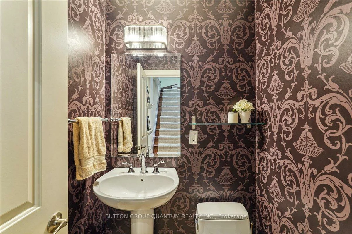 2378, Marine, 1001 - BR Bronte, Oakville