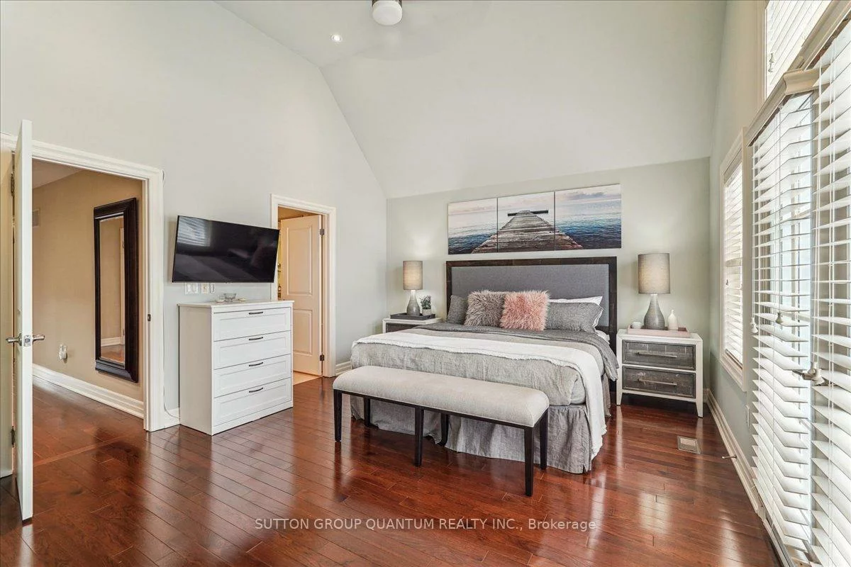 2378, Marine, 1001 - BR Bronte, Oakville