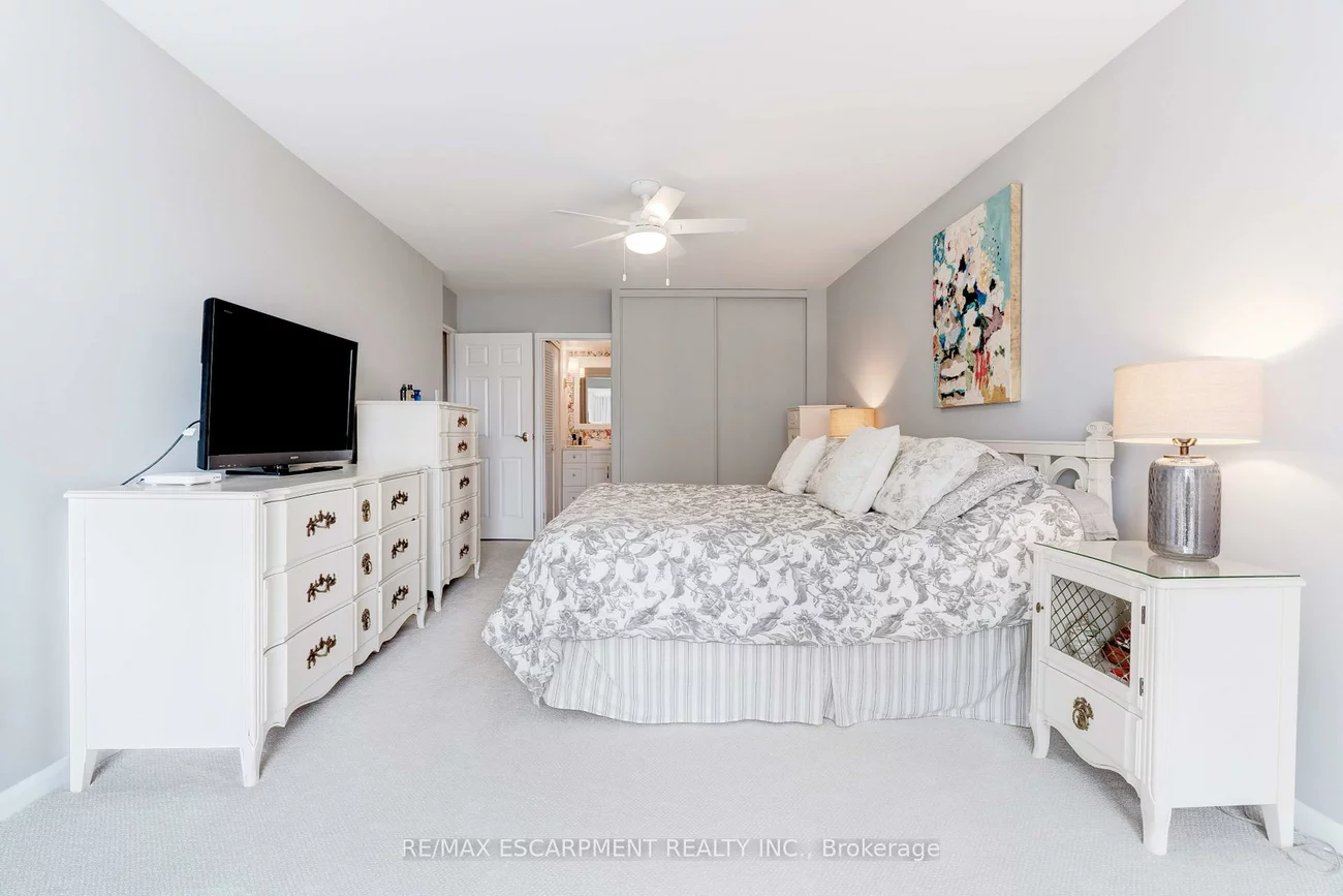 2175, Marine, 1001 - BR Bronte, Oakville