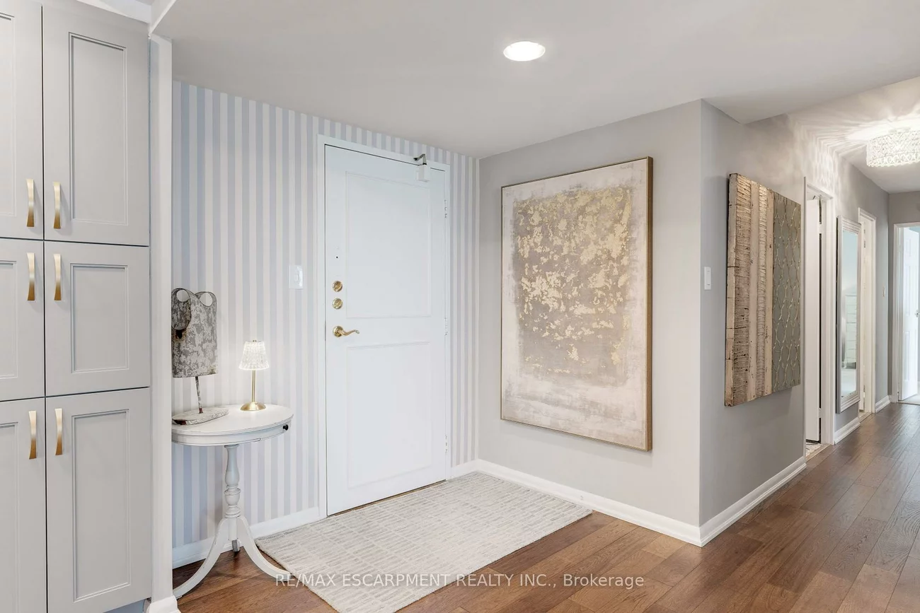 2175, Marine, 1001 - BR Bronte, Oakville