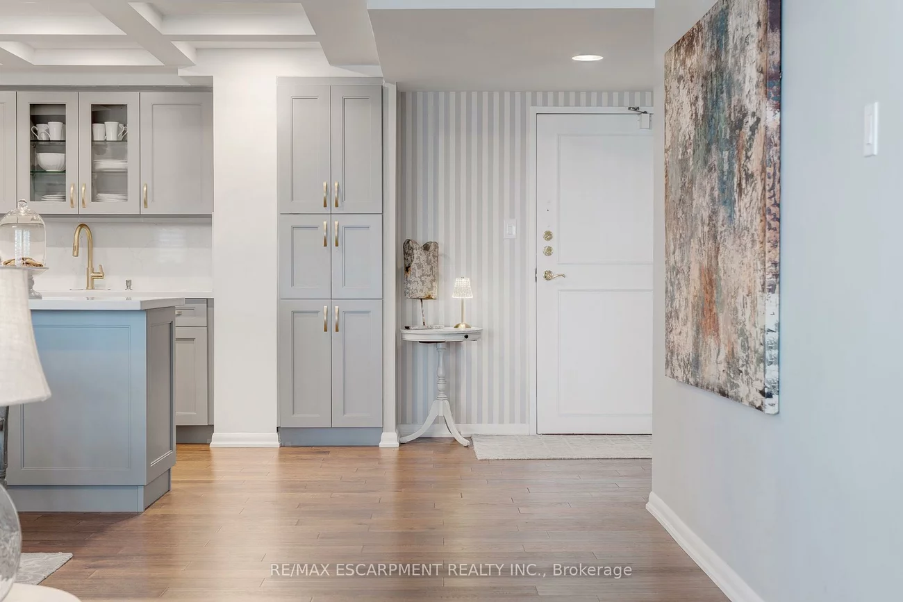 2175, Marine, 1001 - BR Bronte, Oakville