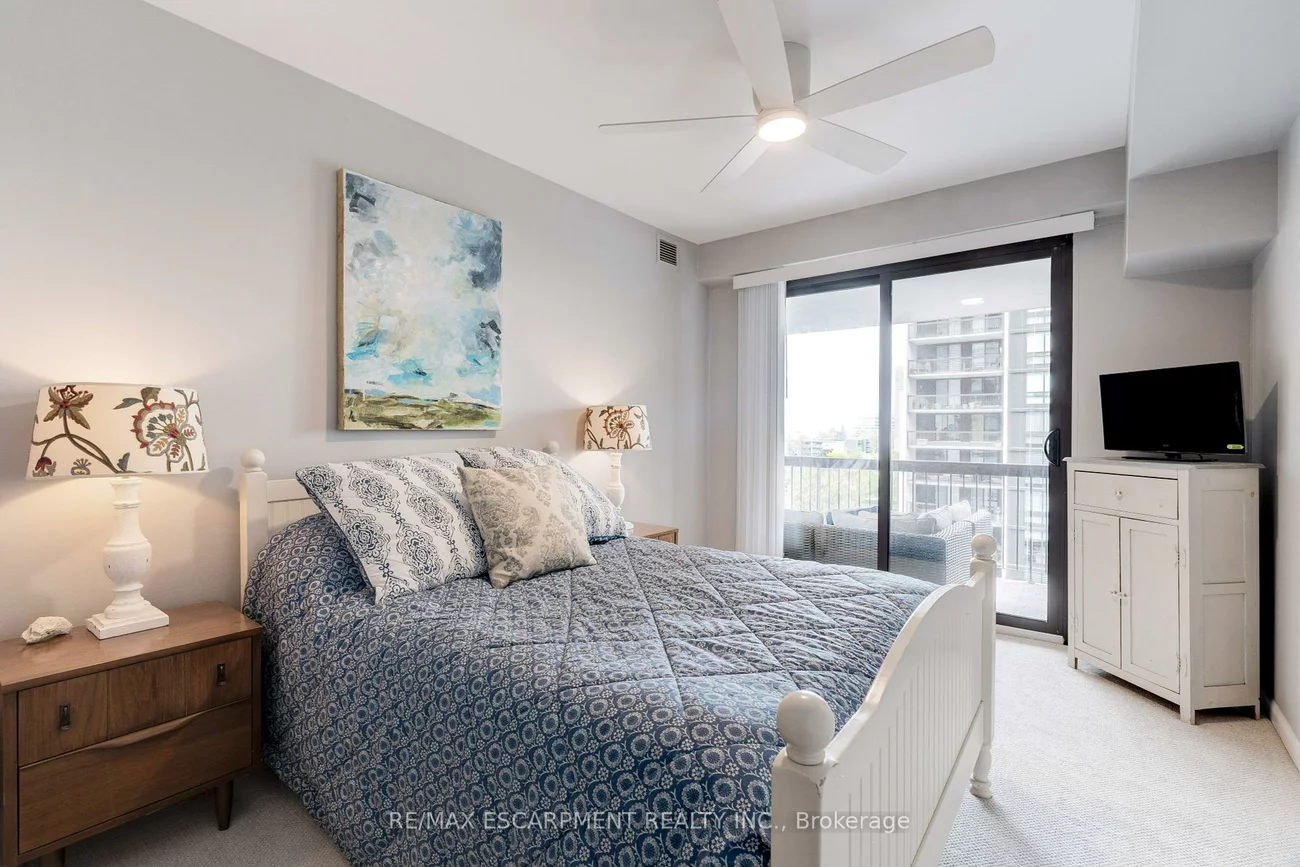 2175, Marine, 1001 - BR Bronte, Oakville