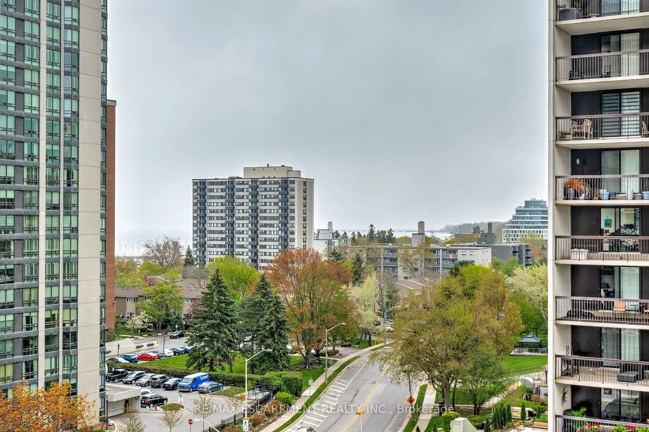 2175, Marine, 1001 - BR Bronte, Oakville