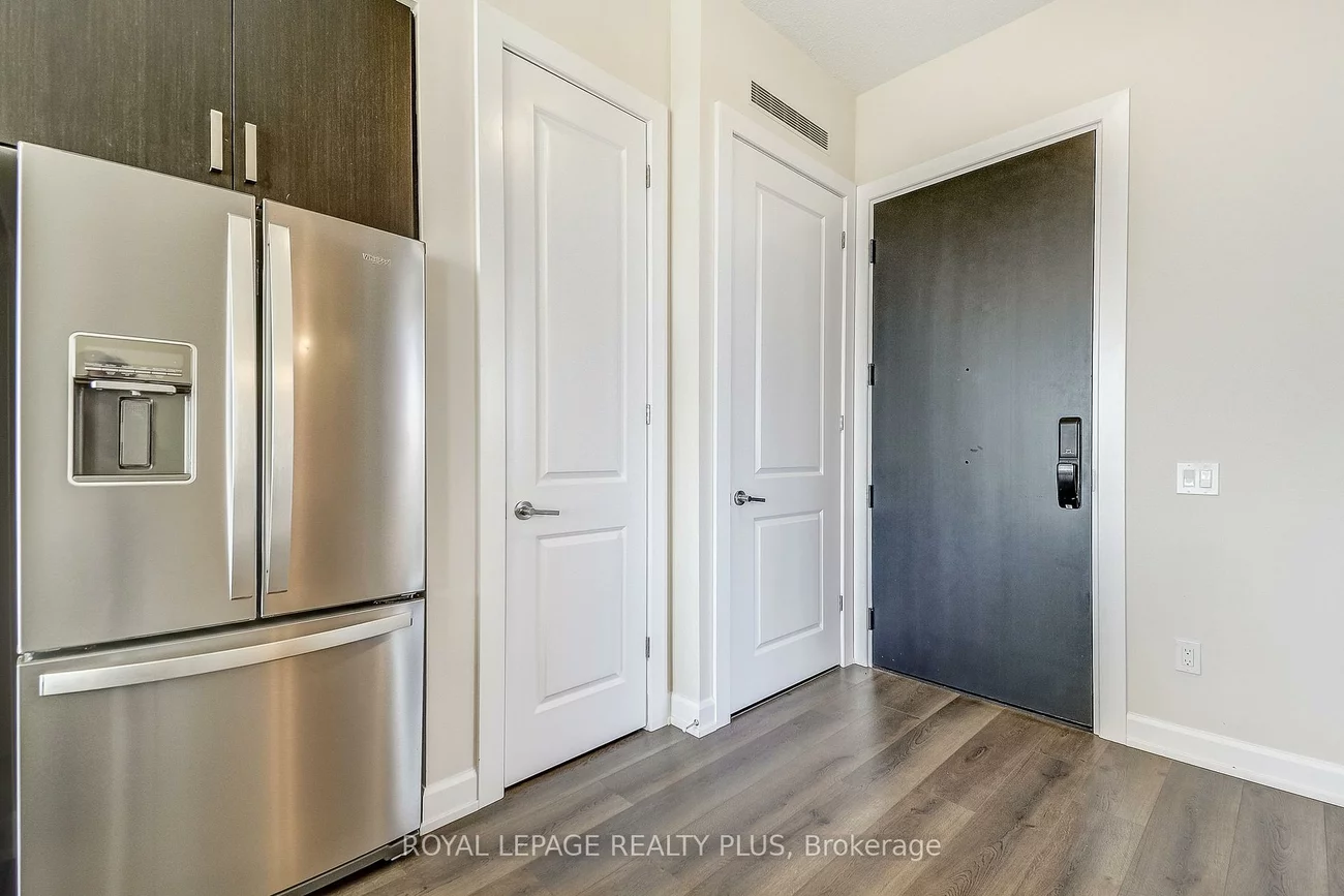 3220, William Coltson, 1010 - JM Joshua Meadows, Oakville