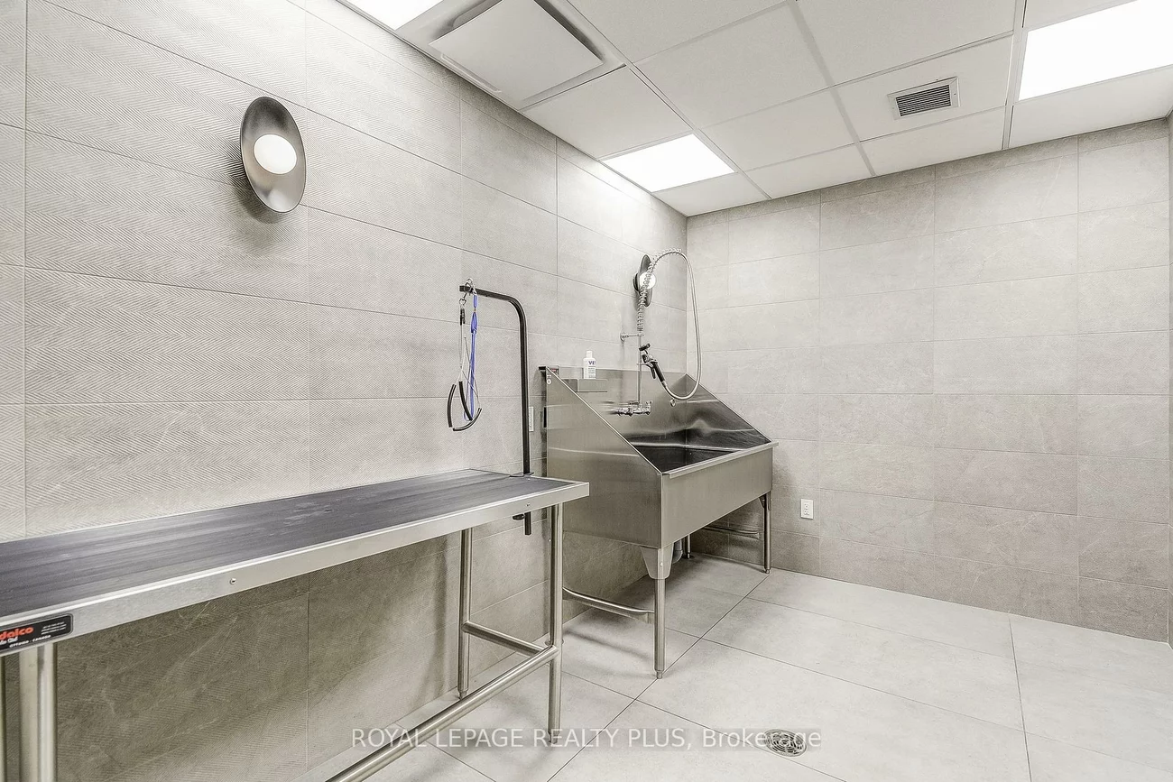 3220, William Coltson, 1010 - JM Joshua Meadows, Oakville