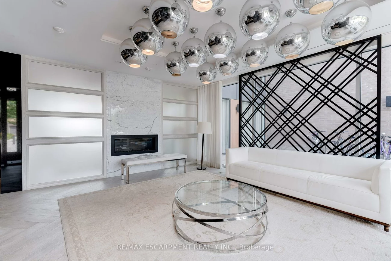 168, Sabina, 1008 - GO Glenorchy, Oakville