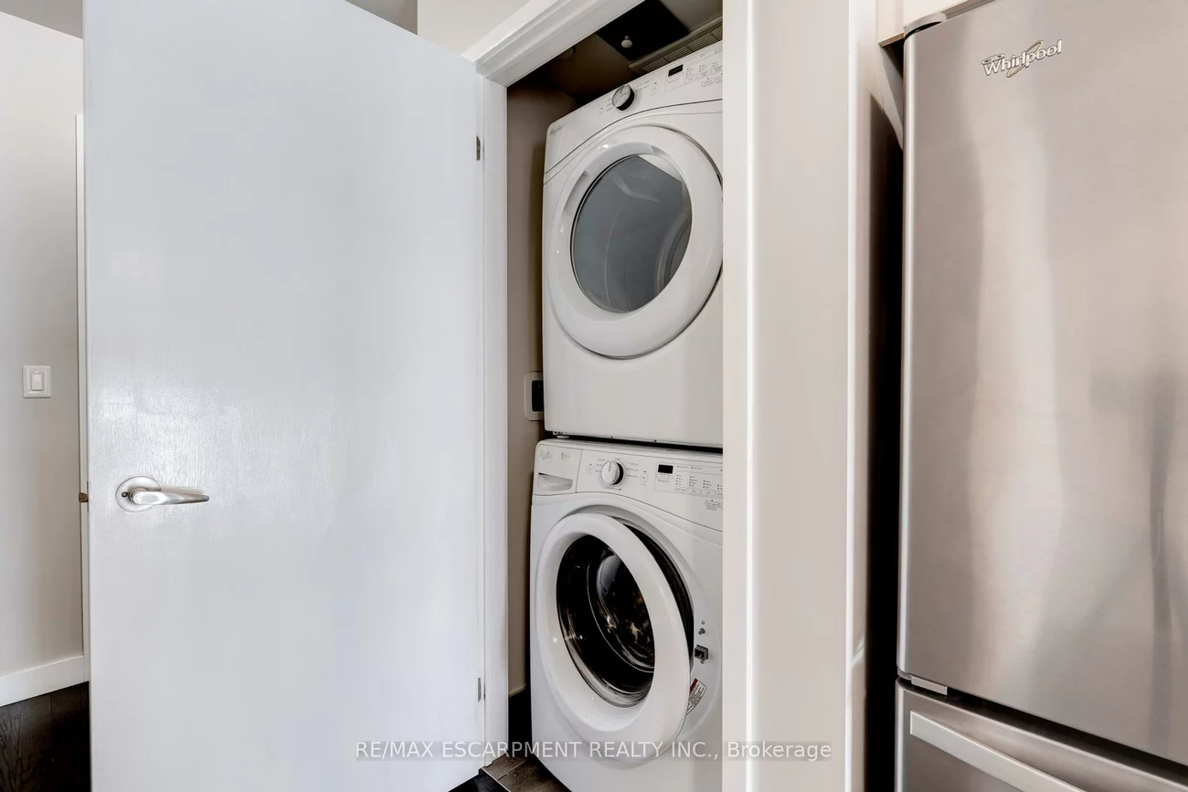 168, Sabina, 1008 - GO Glenorchy, Oakville