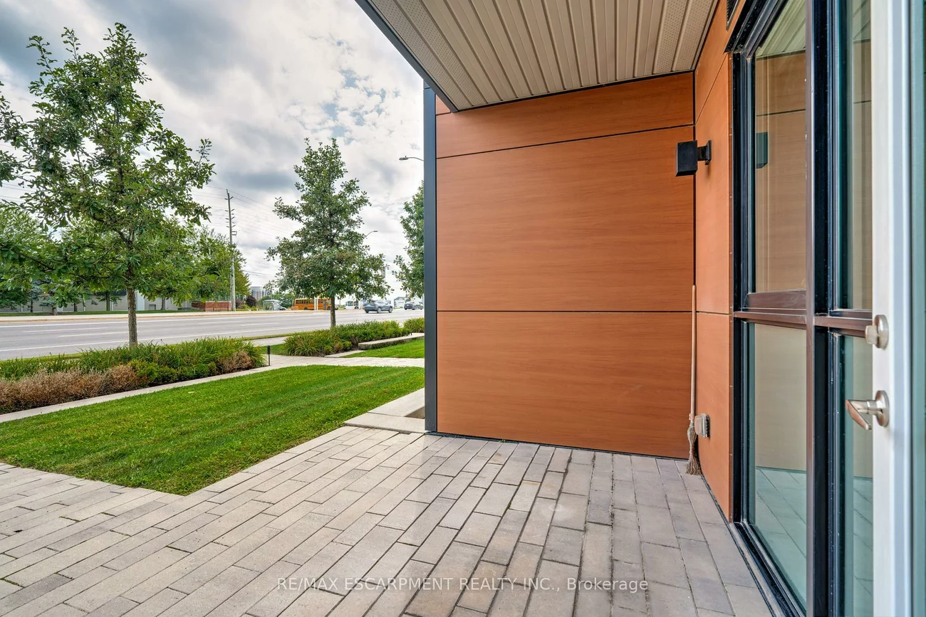 168, Sabina, 1008 - GO Glenorchy, Oakville