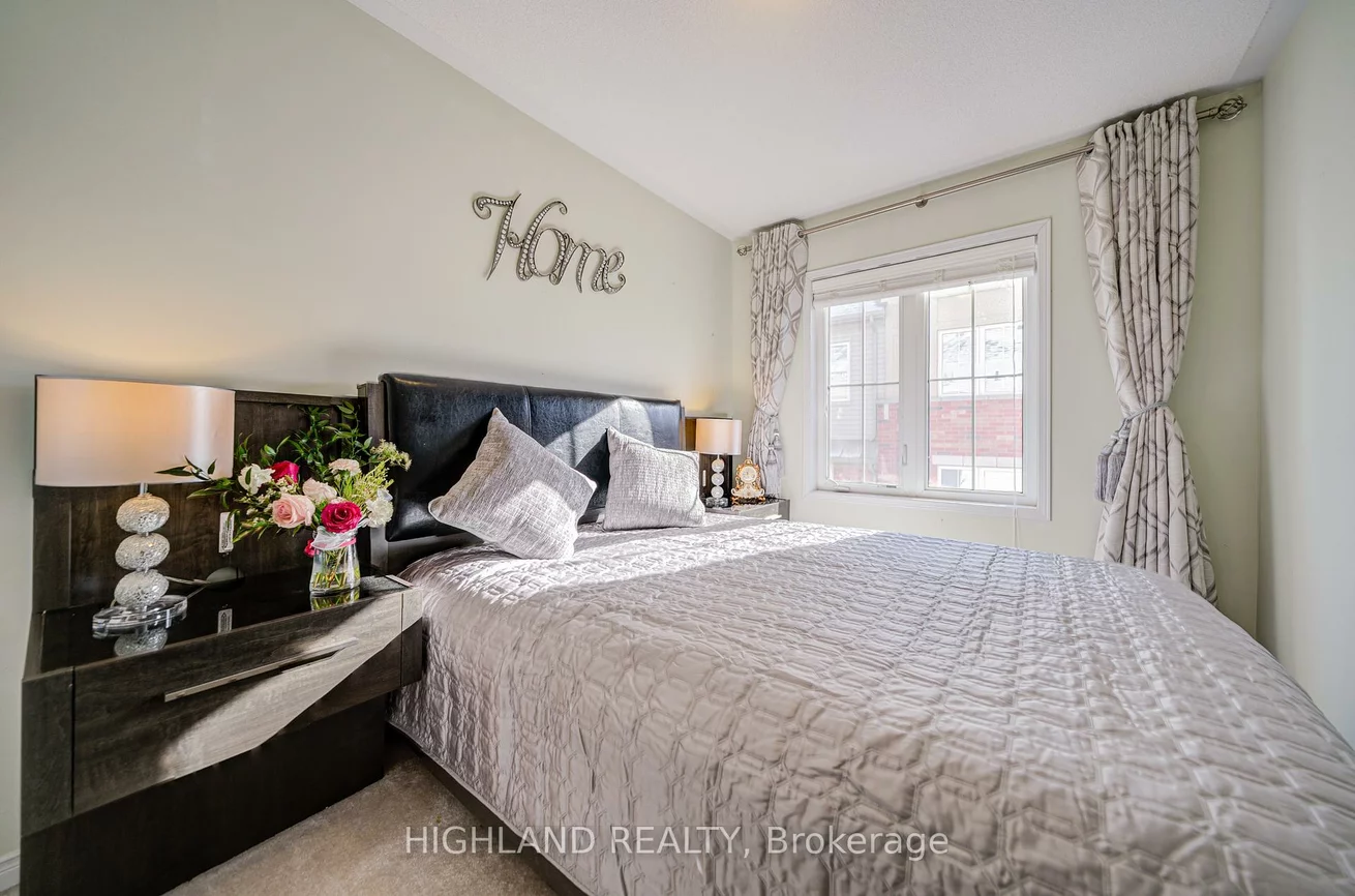 2460, Post, 1015 - RO River Oaks, Oakville