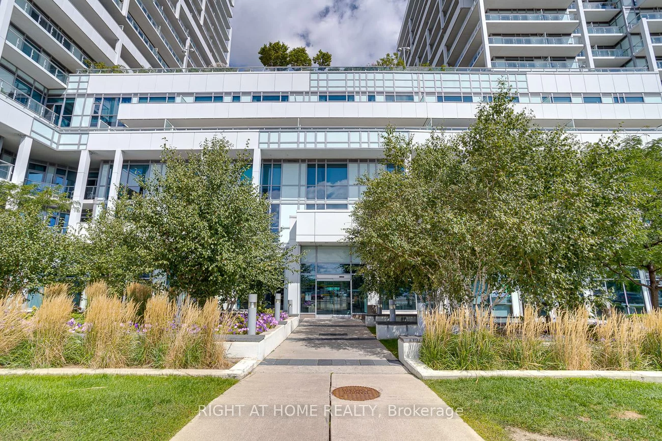 55, Speers, 1002 - CO Central, Oakville