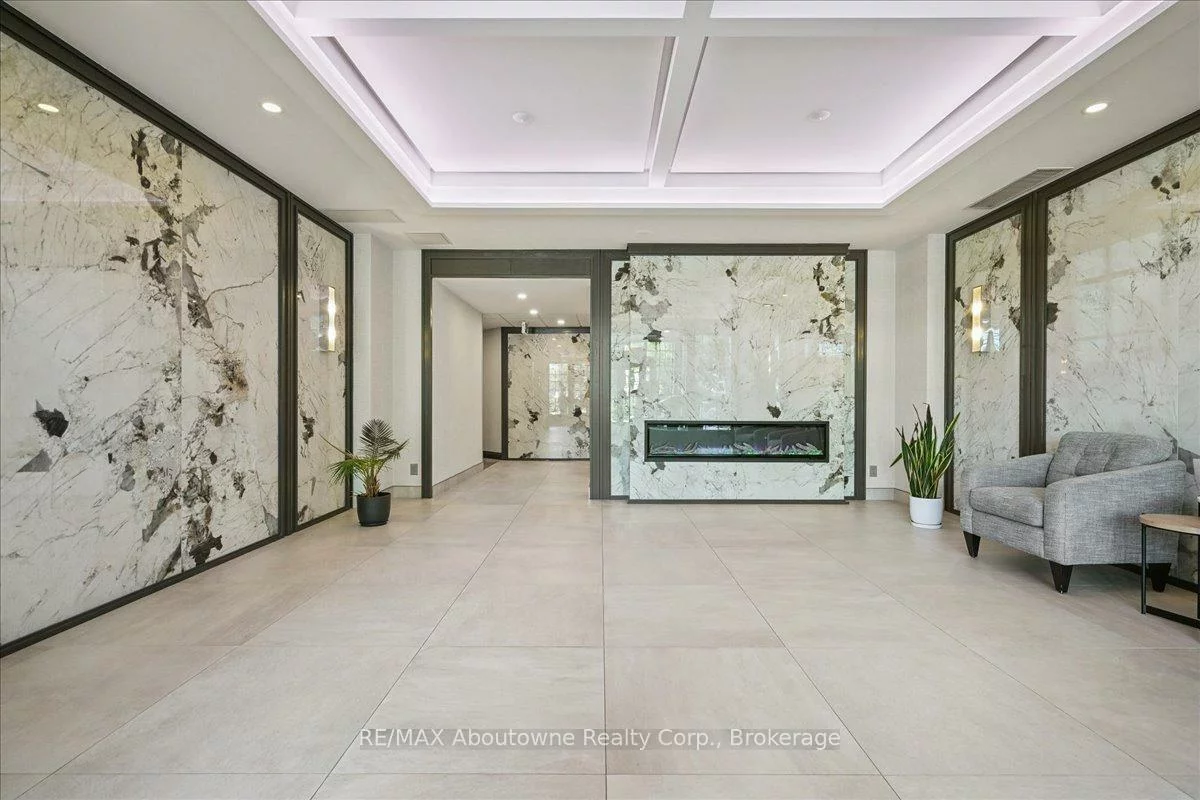 2325, Central Park, 1015 - RO River Oaks, Oakville