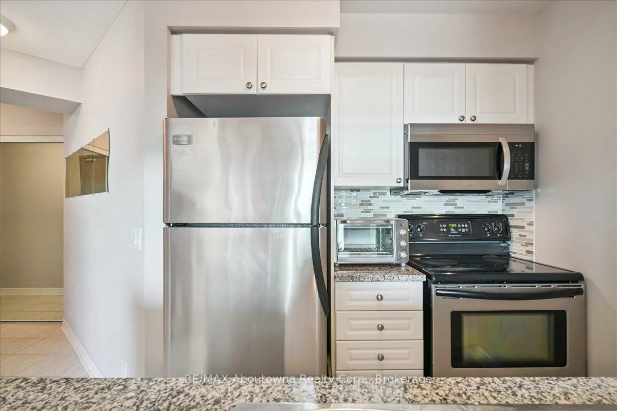 2325, Central Park, 1015 - RO River Oaks, Oakville