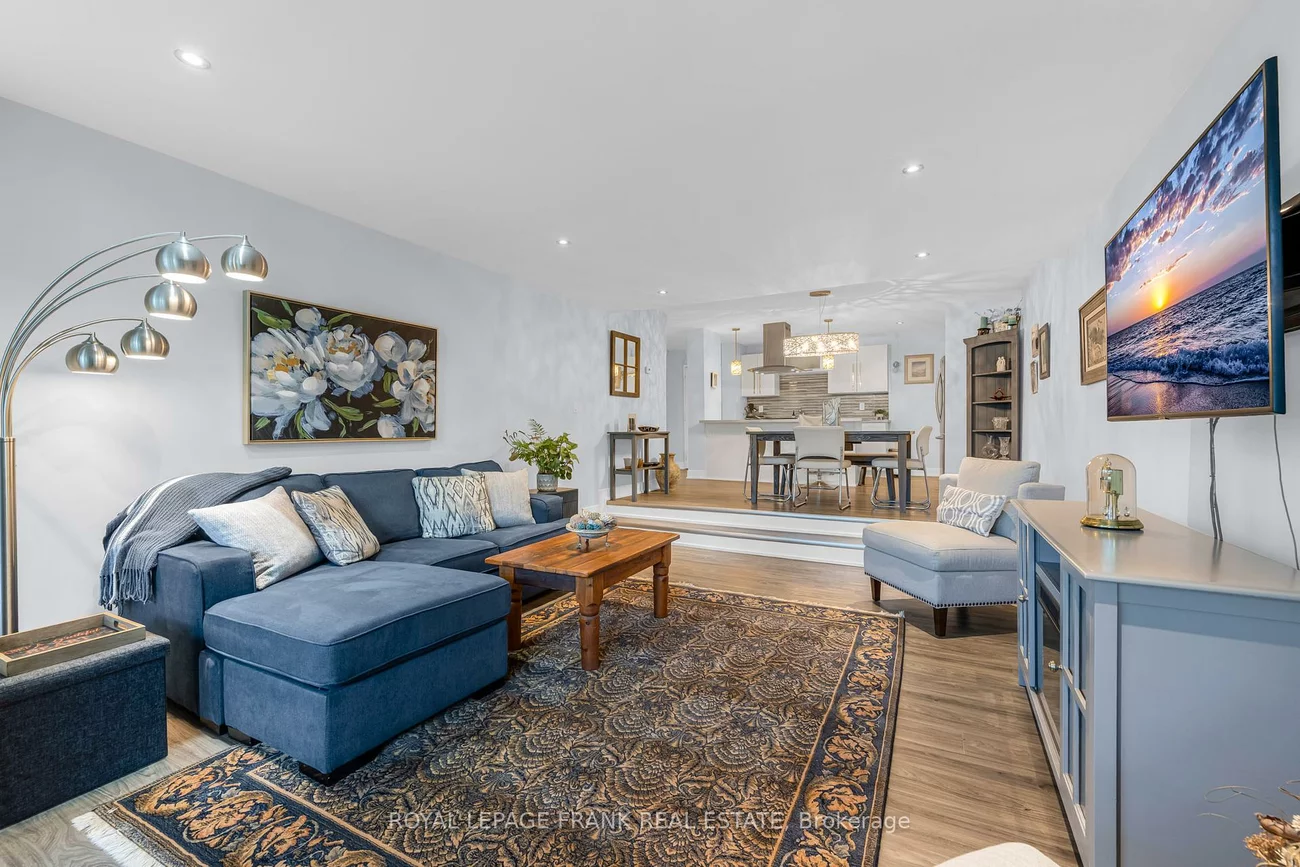 20, SPEERS, 1002 - CO Central, Oakville