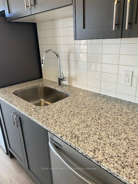 3285, Carding Mill, 1008 - GO Glenorchy, Oakville