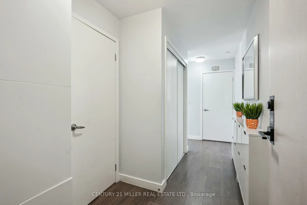 168, Sabina, 1008 - GO Glenorchy, Oakville