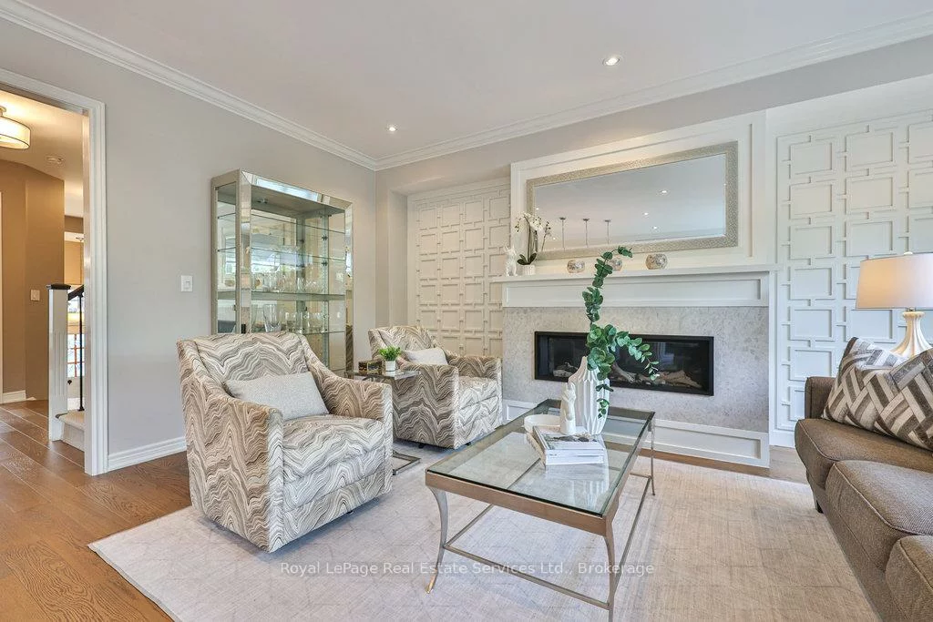 2400, Neyagawa, 1015 - RO River Oaks, Oakville