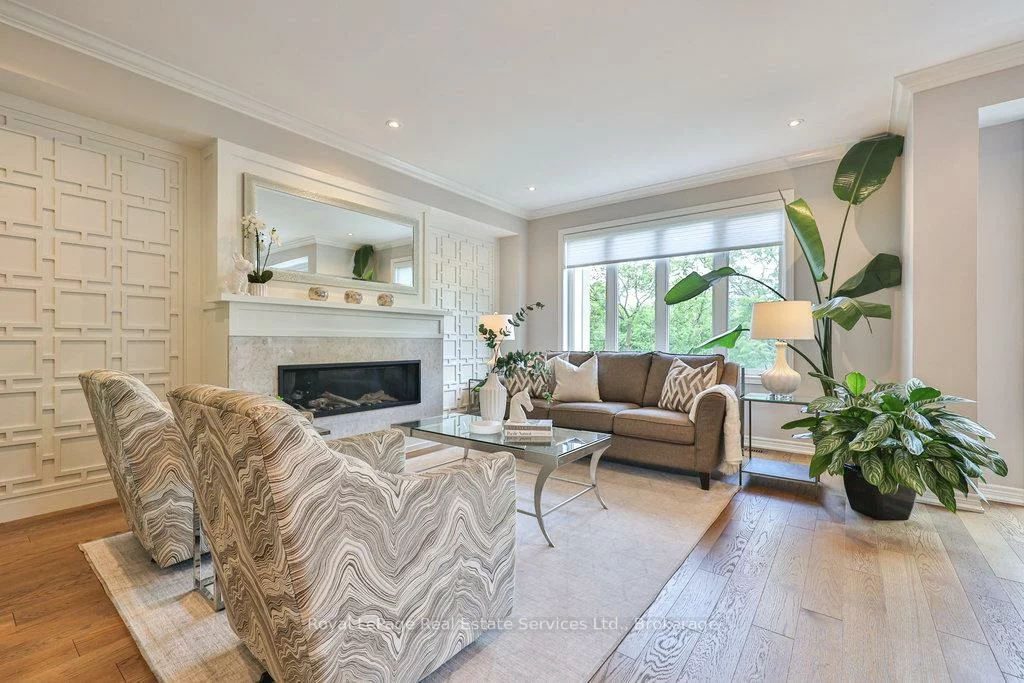 2400, Neyagawa, 1015 - RO River Oaks, Oakville