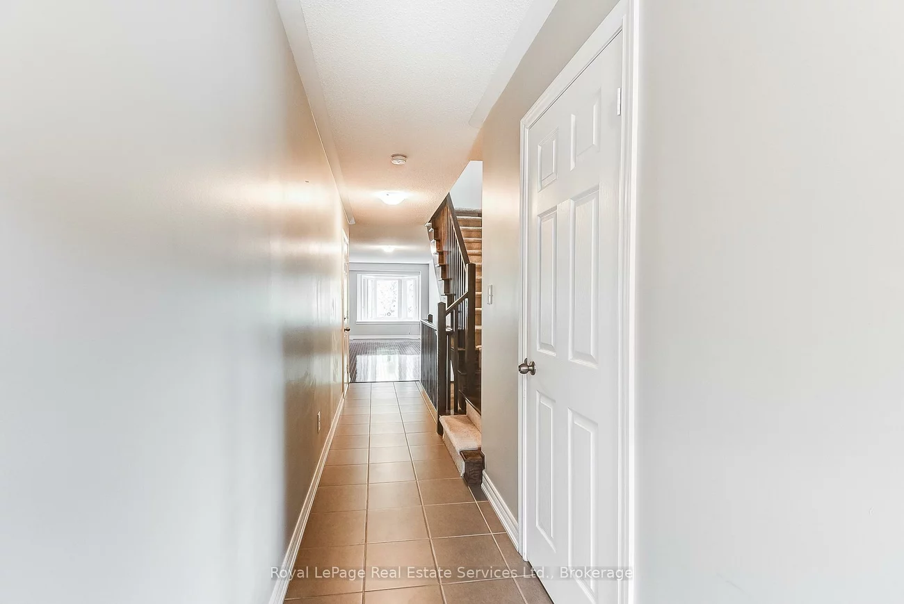 233, Duskywing, 1001 - BR Bronte, Oakville