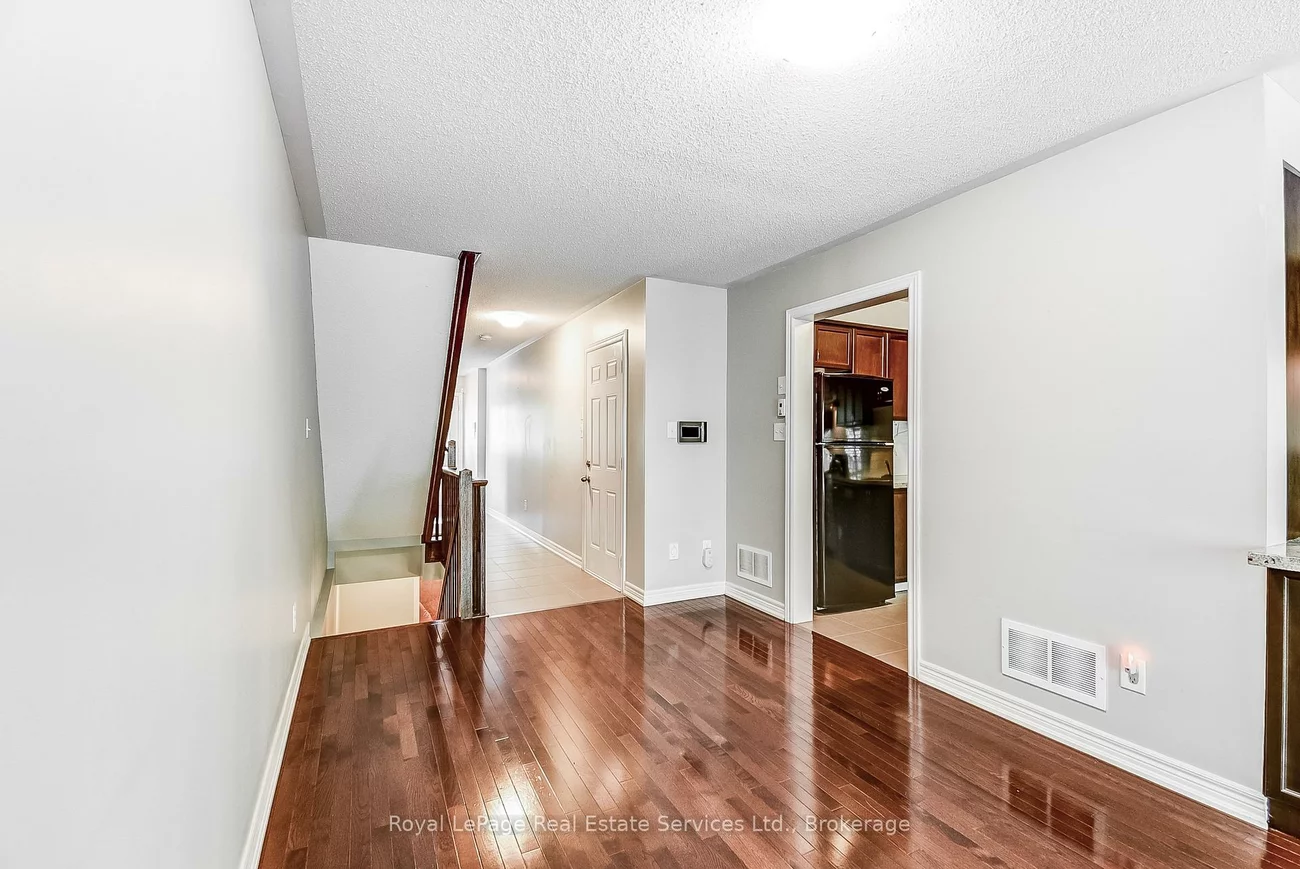 233, Duskywing, 1001 - BR Bronte, Oakville