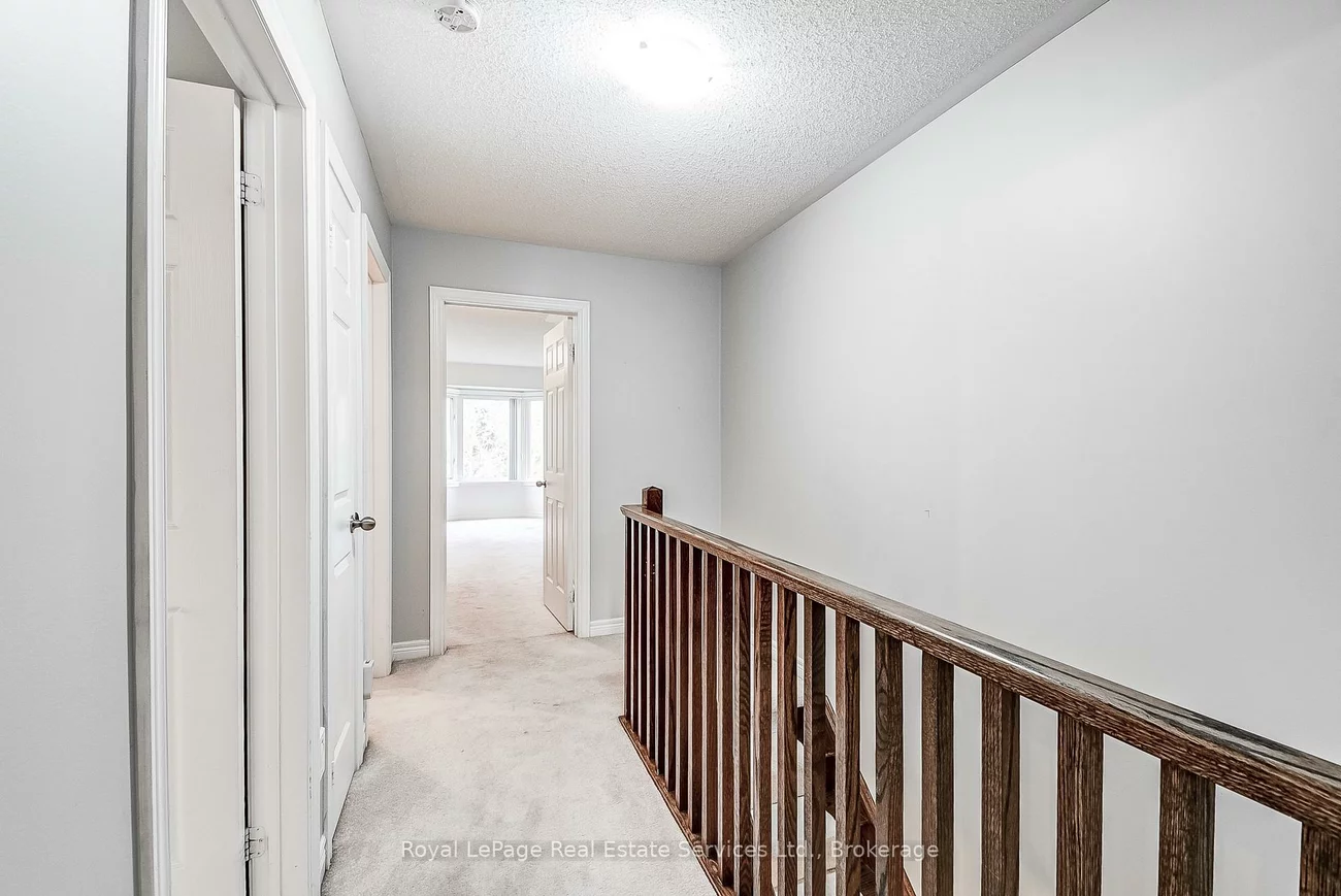 233, Duskywing, 1001 - BR Bronte, Oakville
