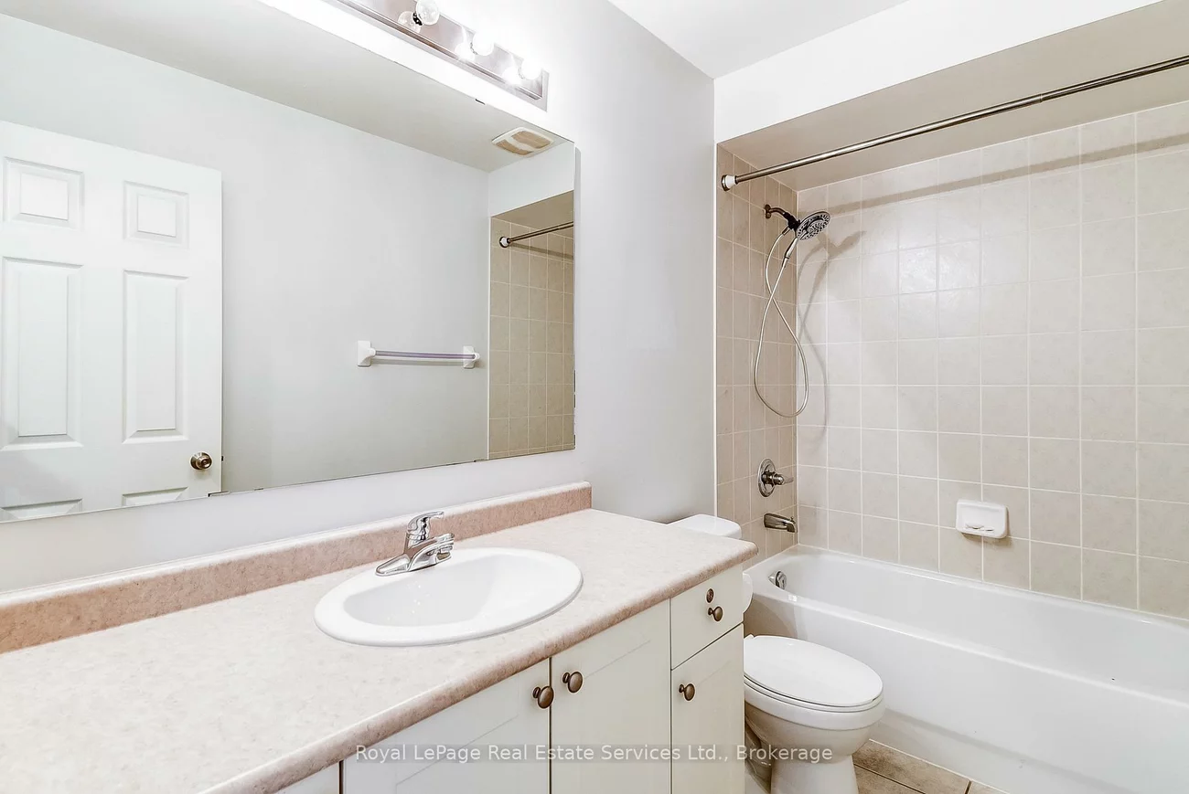 233, Duskywing, 1001 - BR Bronte, Oakville